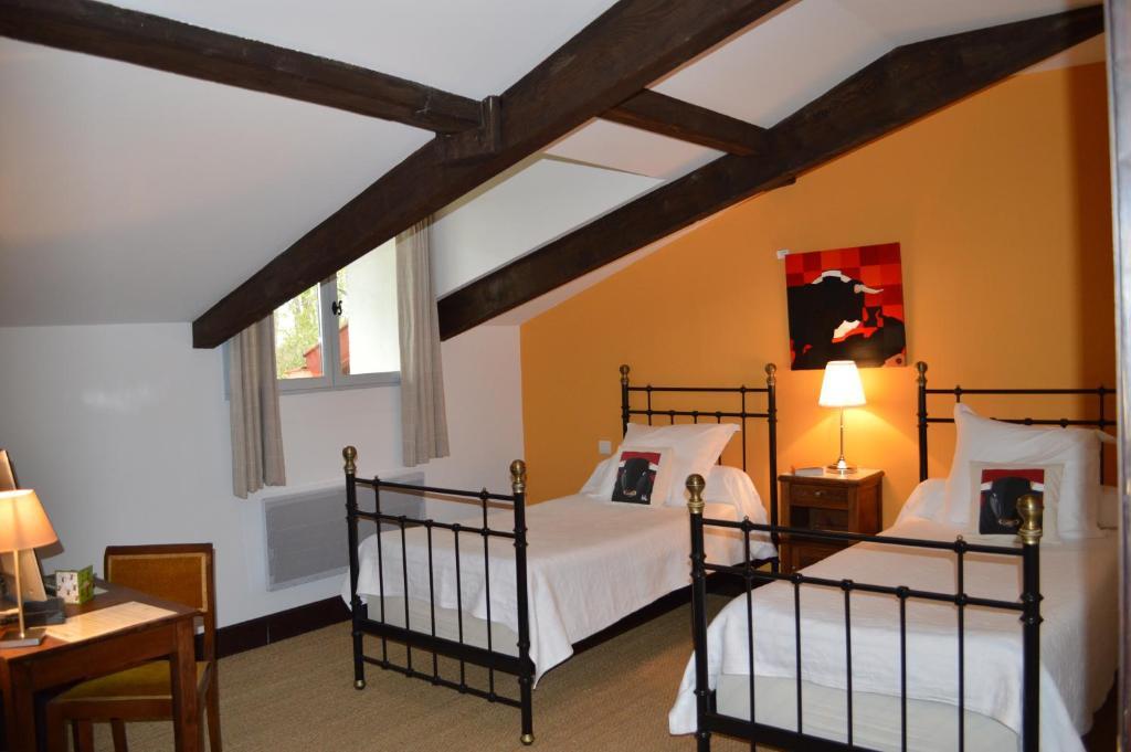 Bed and Breakfast La Ferme Ostalapia Ahetze Habitación foto