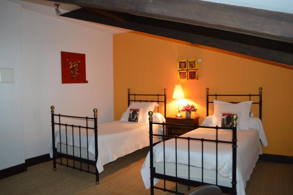 Bed and Breakfast La Ferme Ostalapia Ahetze Habitación foto